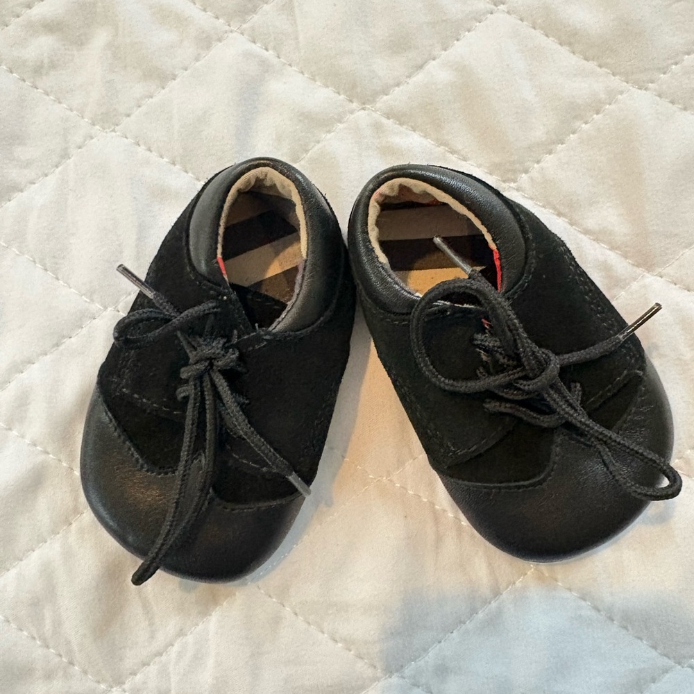 Burberry Baby, Black Soft-Soled Shoes